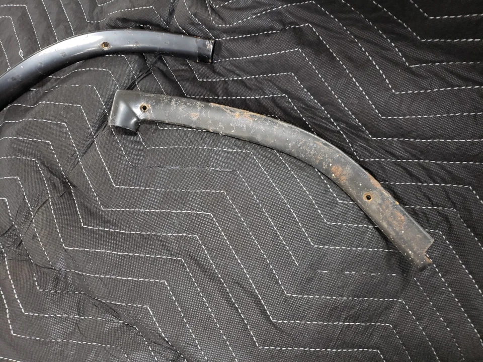 Molduras interiores para janelas traseiras 1958 Buick Oldsmobile Special Century 98 Super 88 - Imagem 3 de 4