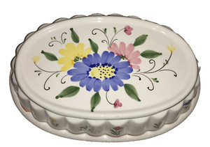 VTG HAND PAINTED FLORAL CERAMIC FLUTED MOLD WALL HANGING JELLO MOLD 10.5x7” VGUC