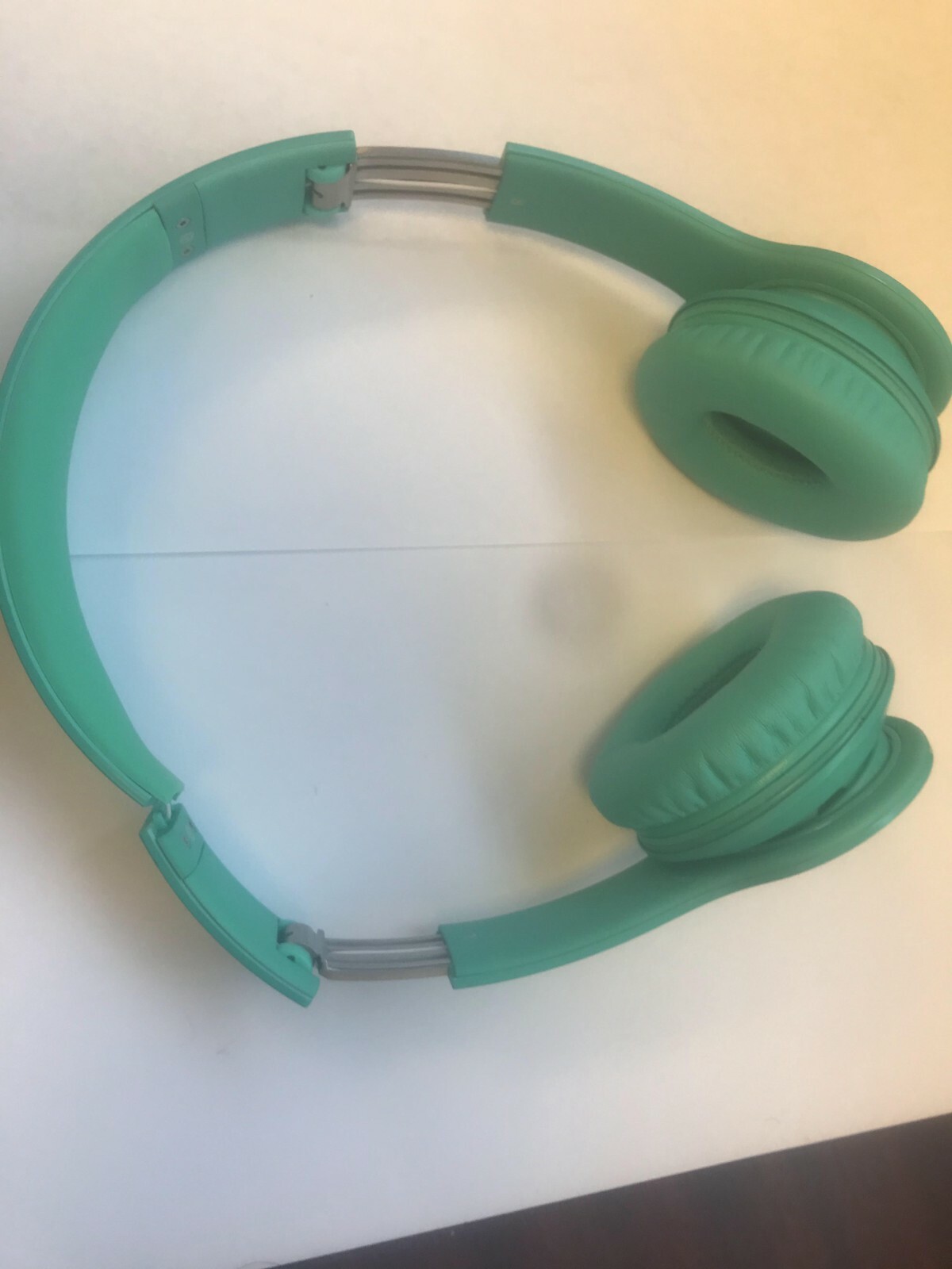 BEATS SOLO HD MODEL H3513 WIRED HEADPHONES NOT WORKING & FOR PARTS