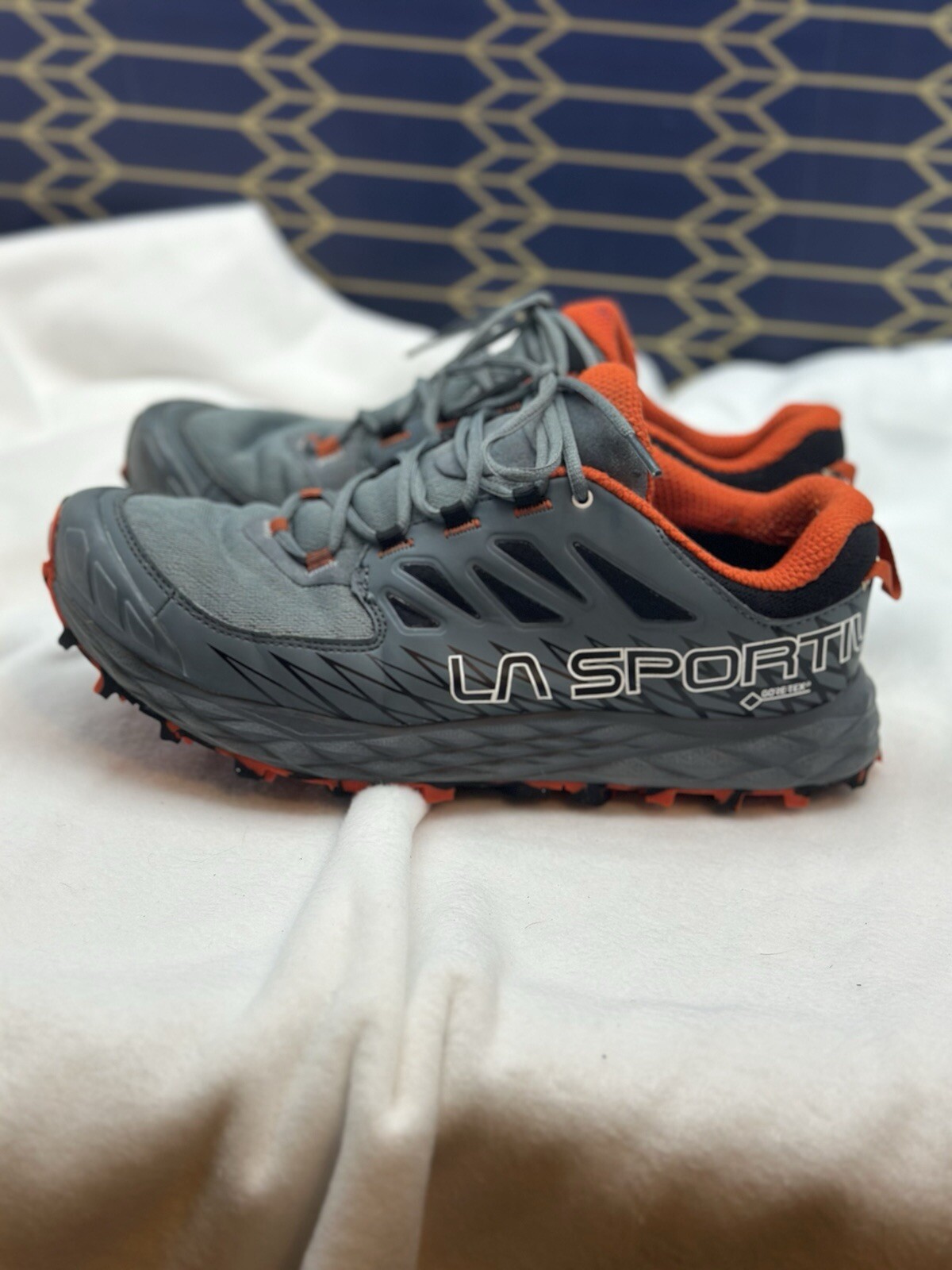 Zapato de senderismo La Sportiva Lycan GTX impermeable 2028C Trail Runner para mujer talla 8,5”