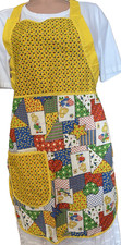 TRUE VTG Floral Patchwork Girl Doing Chores Print Full Bib Apron Pocket Back Tie