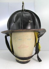 VINTAGE 2004 CAIRNS BROTHERS SAM HOUSTON N6A LEATHER FIRE DEPT HELMET LARGE NICE