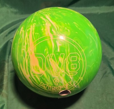 DV8 Misfit Green/White Bowling Ball 15# Preowned Span 3 5/8 Inches Side Weight