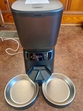 PET FEEDER APF01 AUTOMATIC NEW OPEN BOX