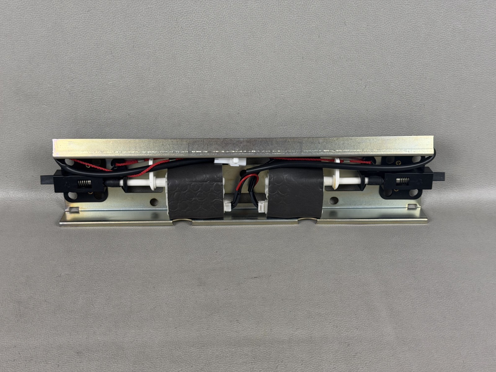 New! 2005-2011 Maserati Quattroporte Dashboard Glove Compartment Latch/Lock