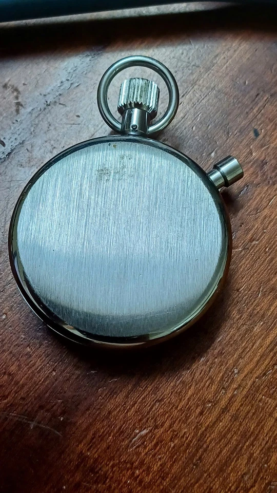 Temporizador mecánico deportivo Arnex 1/10 7J hecho en Suiza (1665) Foto 2 de 4