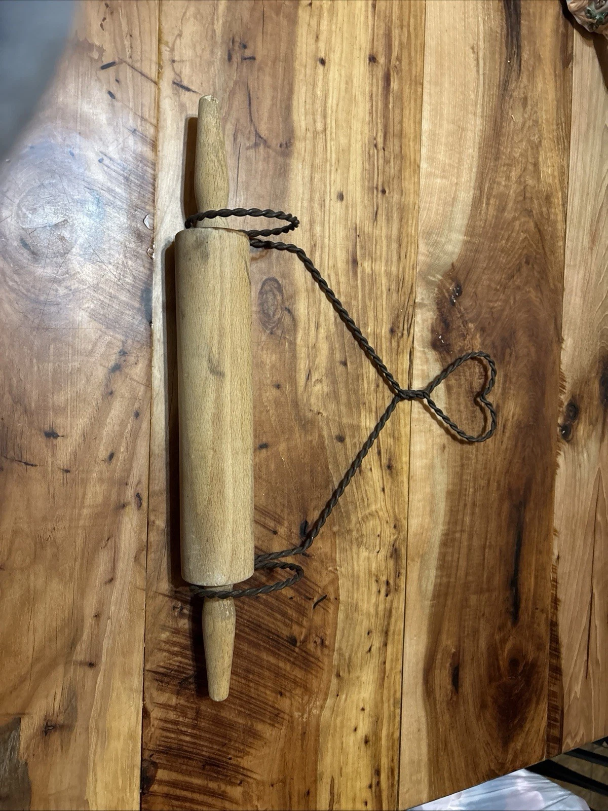 Heart Primitive Wooden Rolling Pin & Twisted Heart Wire Wall Hanger Home Decor