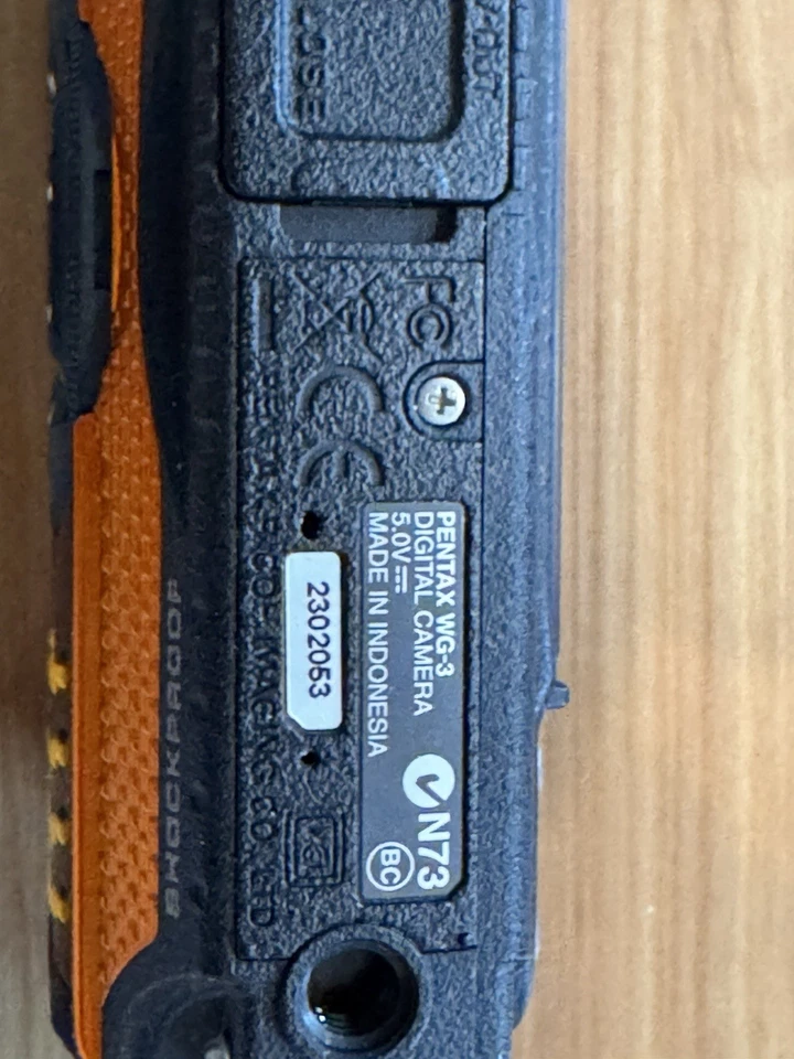 Cámara digital PENTAX WG-3 naranja 16,0 MP 4x zoom óptico impermeable 14 m naranja Foto 4 de 4