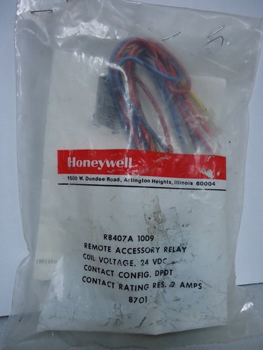 Nuovo Honeywell R8407A-1009 DPDT Relè Accessorio Telecomando 24 VDC Bobina 2 A Resistivo - Foto 1 di 5