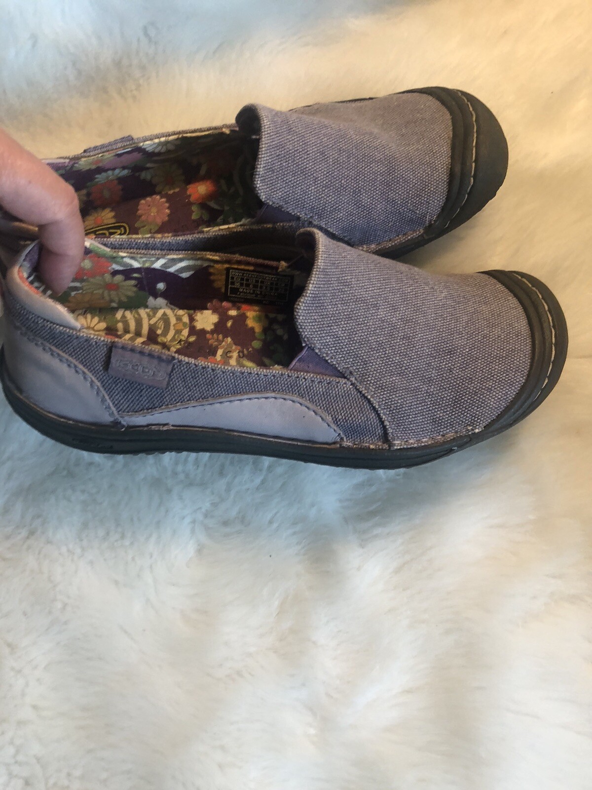 Scarpe slip on Keen donna taglia 6 tela viola suola rigida comode Mary Janes