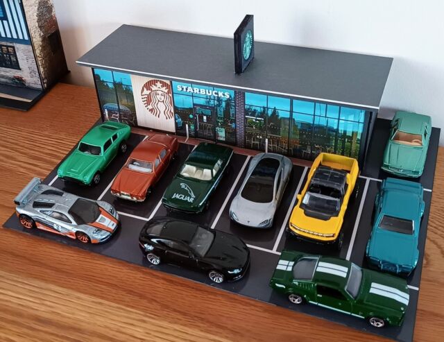 1:64 Scale Model Ready Made Building Starbucks Shop & Car Park for Hotwheels 1:64 Scale Model Ready Made Building Starbucks Shop & Car Park for Hotwheels