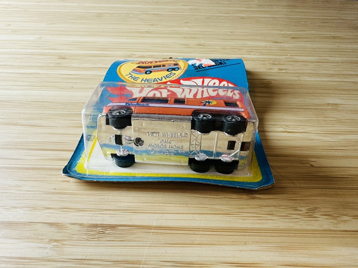 1977 HOT WHEELS GMC MOTOR HOME SEALED ON CARD “THE HEAVIES” MATTEL