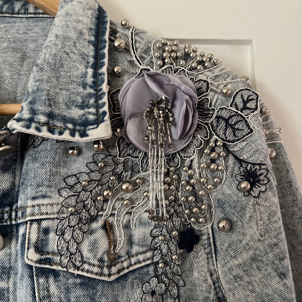 Chaqueta de Jean Años 80 Diseños Joyas Rosa Talla L Embellecida Denim Lavado Ácido Foto 3 de 4