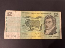$2 COMMONWEALTH OF AUSTRALIA PHILLIPS RANDALL , CONDITION IS IN PHOTOS