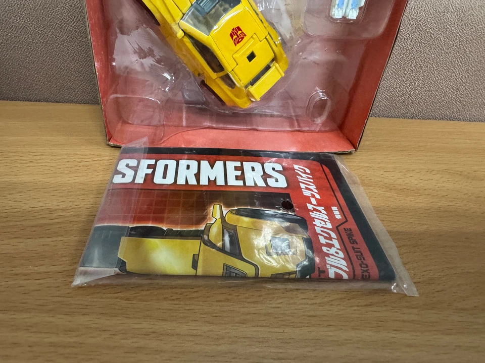 TakaraTomy Japan Transformers Legends LG-54 Bumblebee Headmaster Exo Suit Spike - Image 4 of 4