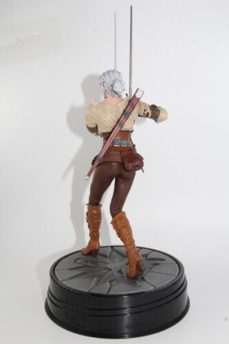 THE WITCHER 3 WILD HUNT DARK HORSE DELUXE SERIES 1 CIRI FIGURA 20 cm. - Imagen 4 de 6