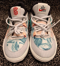 Nike Kyrie 8 GO GS Size 4.5Y Chinese New Year Photon Dust Sneaker