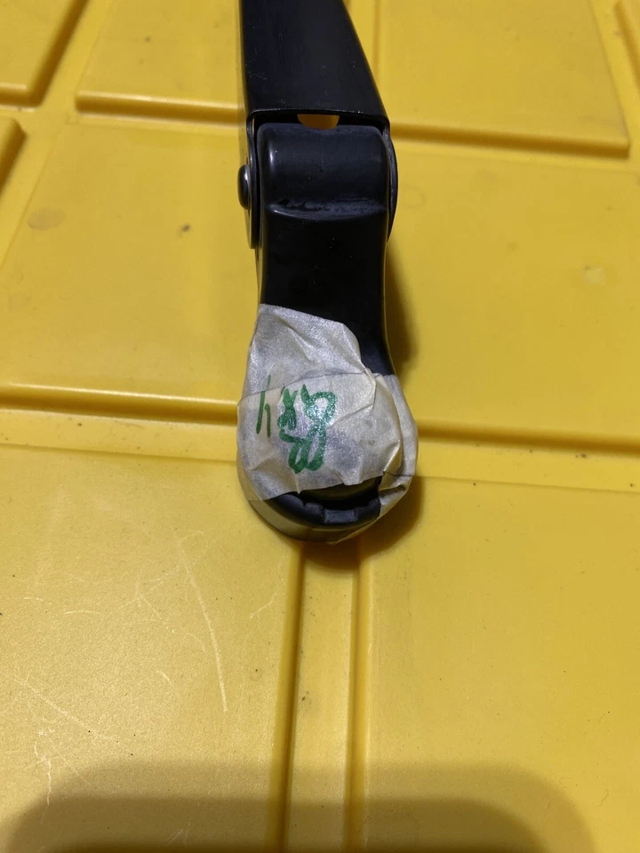 Infiniti Qx4 2000-2003 brazo limpiaparabrisas trasero OEM Nissan SUV camión usado incluye cubierta Foto 2 de 4