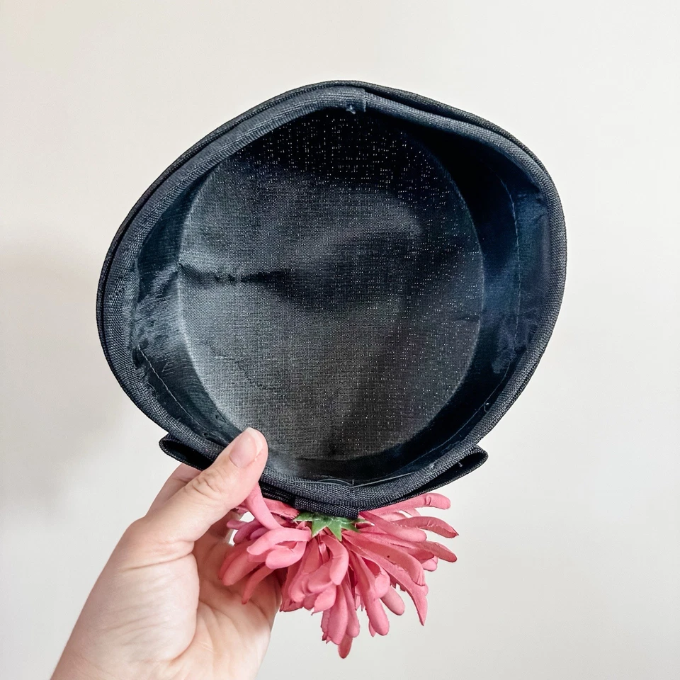 Antigo 50’s Feminino Pillbox Chapéu Fascinador Tecido Preto Flor Rosa Funeral - Imagem 4 de 4