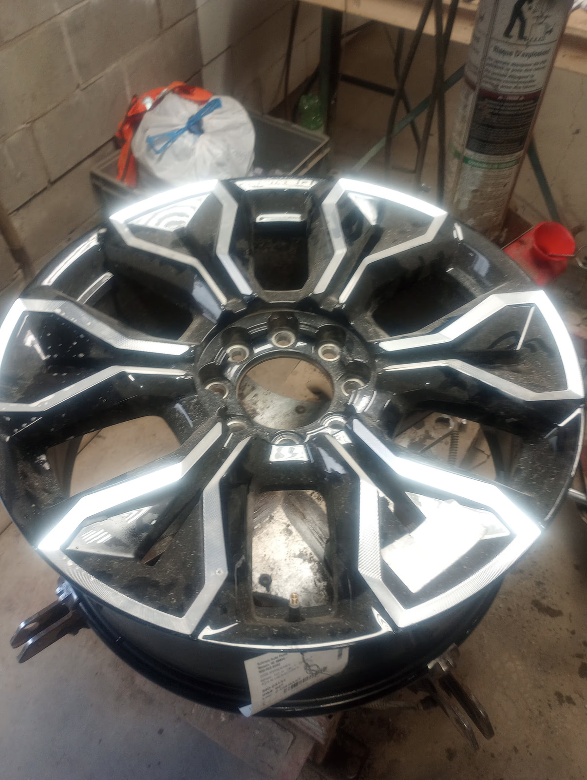 Wheel 6 Spoke 24x9 Opt Ree Fits 24-26 SIERRA DENALI EV 3244049