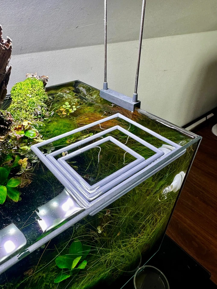 Schwimmender Aquarienring in Rechteckform | Pflanzen- & Futterring fürs Aquarium - Bild 4 von 4