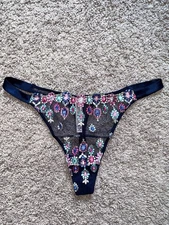 NWT - VICTORIA'S SECRET VERY SEXY DREAM ANGELS PANTY THONG BRAZILIAN CHEEKINI