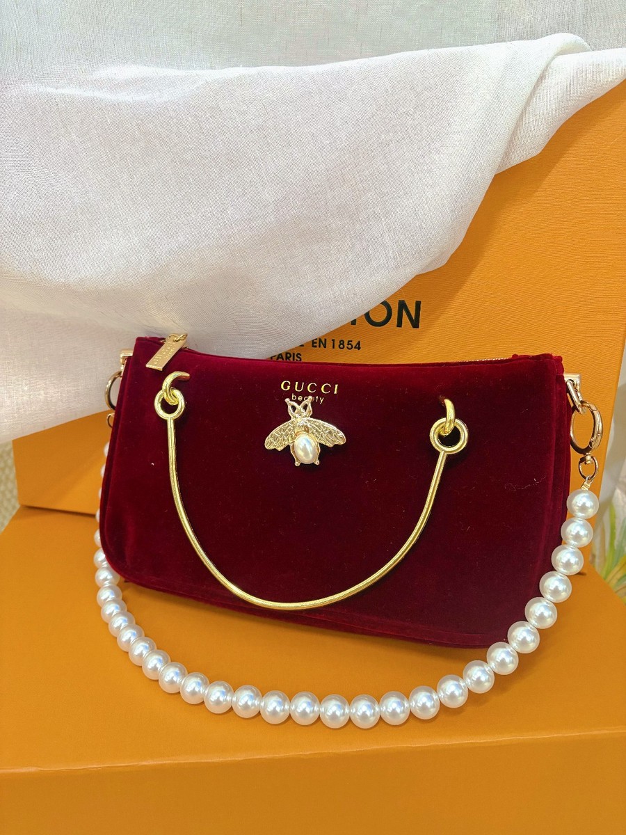 GWP GUCCI BEAUTY Velvet Pouch Makeup Cosmetic Burgundy RED Bag | eBay