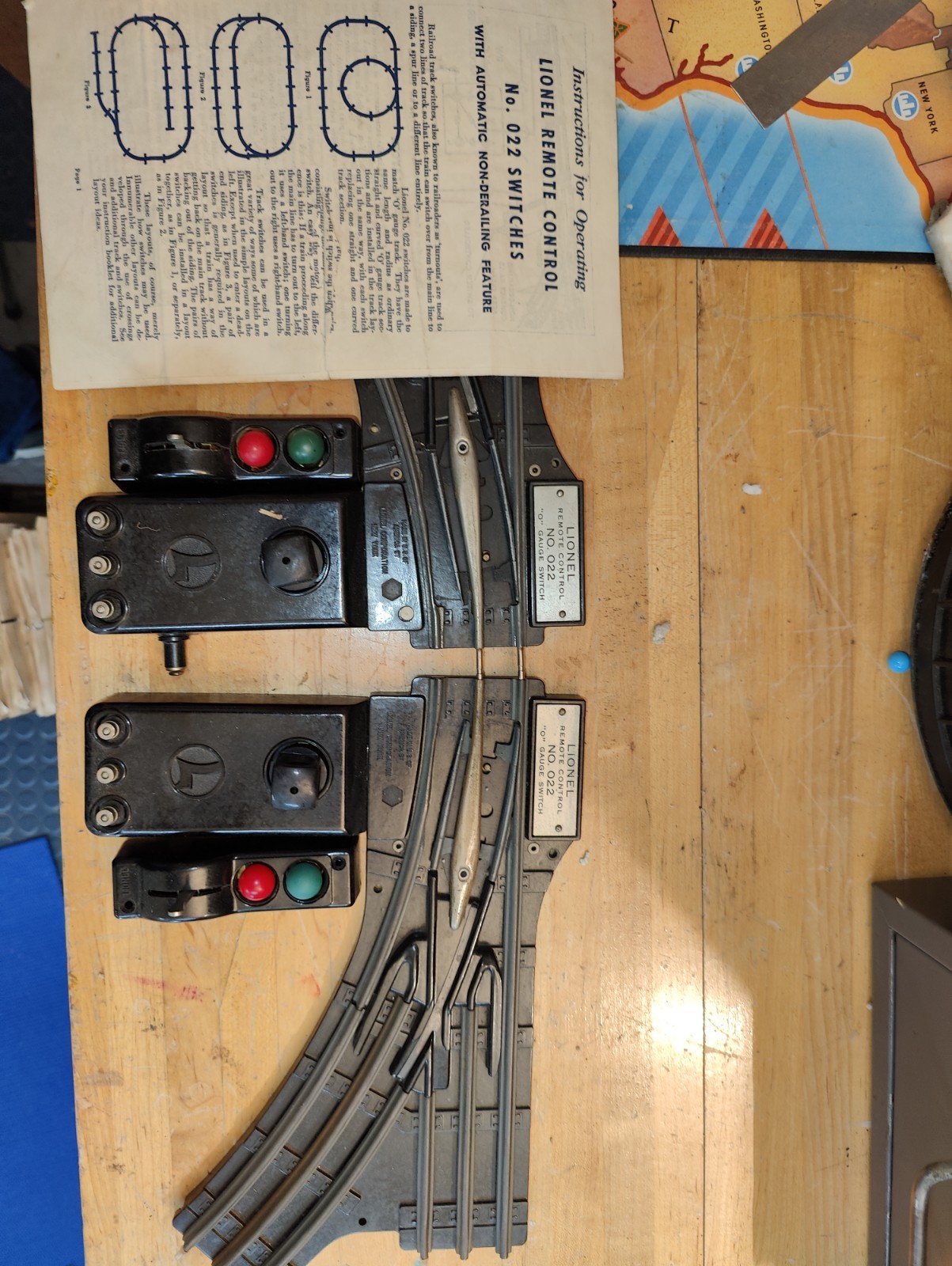 Lionel 042 Postwar Remote-Controlled Switches with Instructions