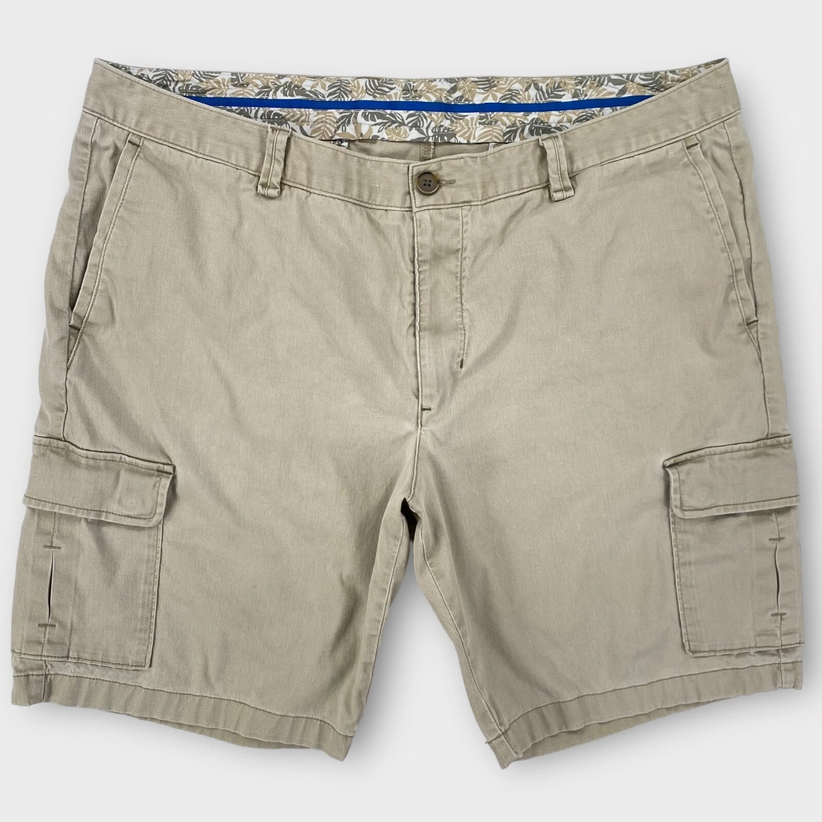 Tommy Bahama Cargo Shorts Mens 40 Khaki Solid Flat Front 10" Outdoor Travel