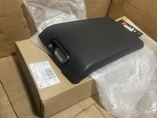 Ford 9L3Z-1506024-CC Lid Armrest - 2009-2014 F150 w/ Flow Through Center Console