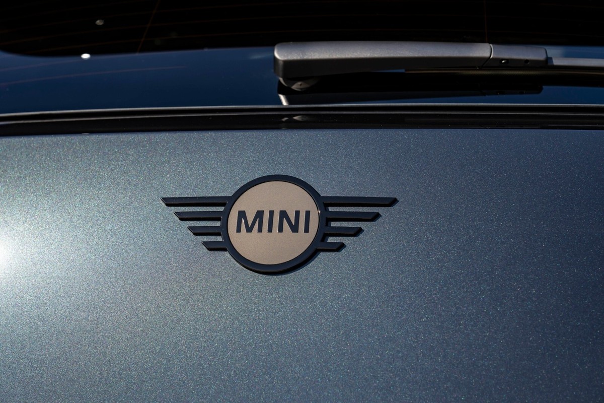 Genuine MINI Countryman U25 JCW Gloss Black Rear Logo Badge Emblem 