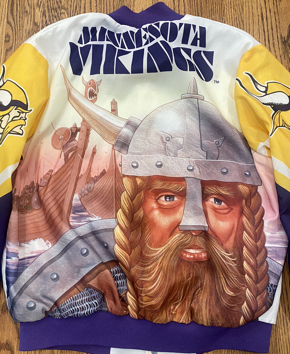 Minnesota Vikings Vintage Chalk Line Fanimation NFL Football Satin