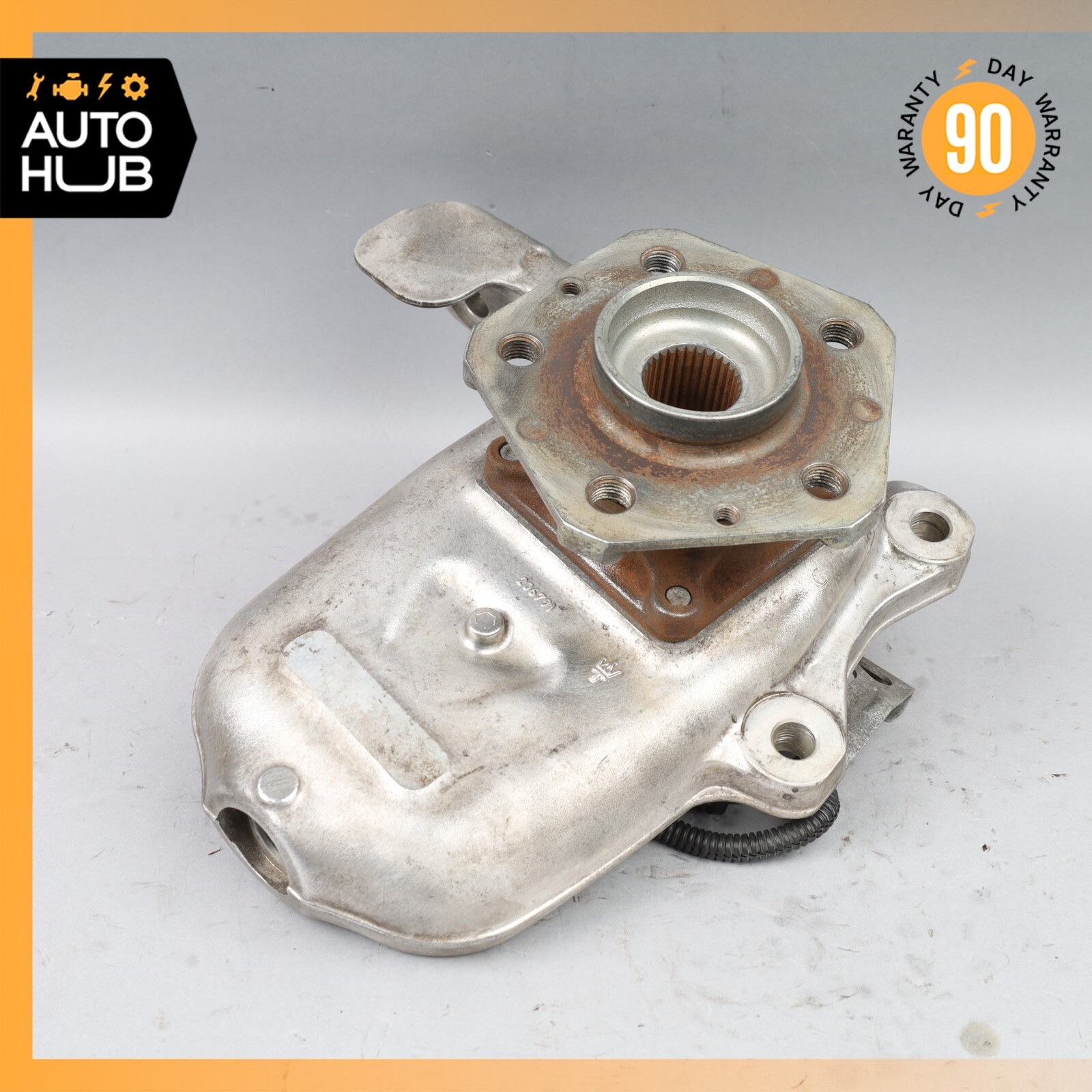 03-10 Maserati Quattroporte M139 Front Left Side Spindle Knuckle Hub OEM