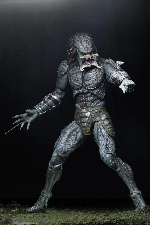 NECA Predator 7 Inch Action Figure 2018 Armored Assassin Predator Deluxe Toy - Image 3 of 4
