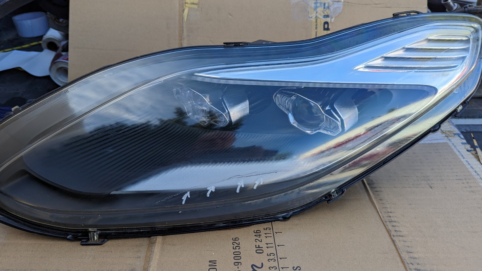 Genuine 2017-20 Aston Martin DB11 Left Headlight Complete LED LH OEM (34)