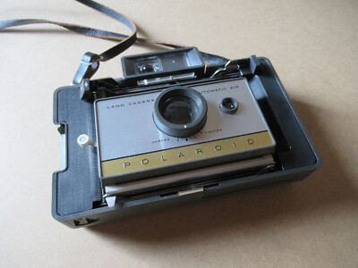 Appareil Photo Polaroid 215 Vintage (1968-70) Avec Sa Mallette - état Correct