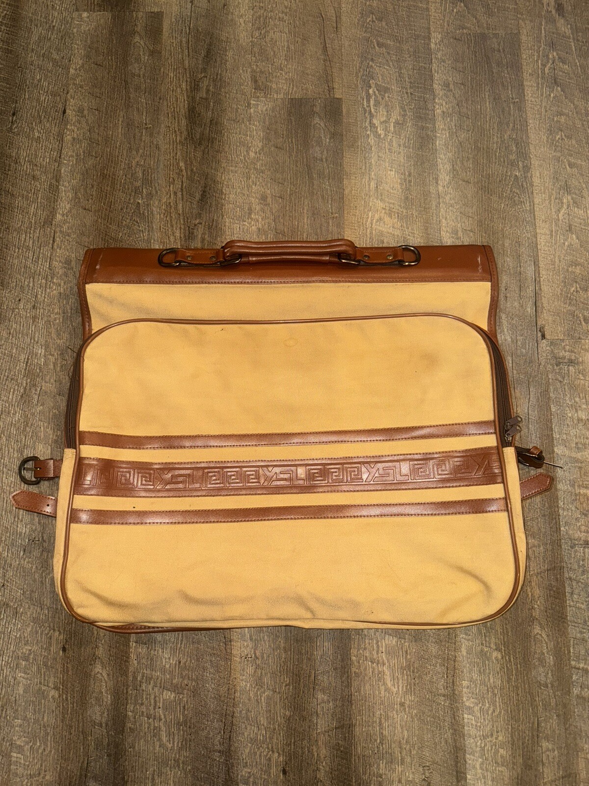 Borsa tuta da viaggio vintage per indumenti di Yves Saint Laurent