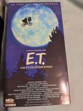 E.T. The Extra-Terrestrial VHS Black Green Tape w Hologram 1988 1st Release