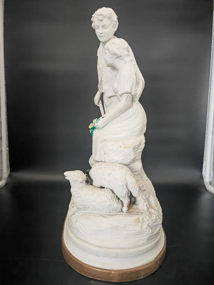 Imposant groupe en porcelaine biscuit signé d’après Joseph d’Asté scène paysanne - Photo 2/4