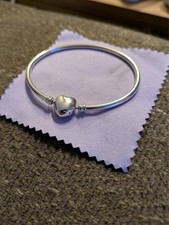 Chamilia 18cm silver 925 snap heart clasp bangle charm bracelet