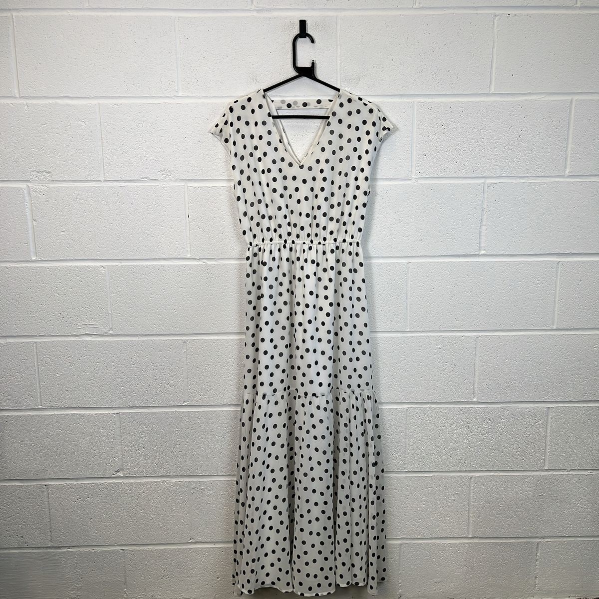 Phase Eight White Polka Dot Maxi Dress V-Neck Size 12 Size 12