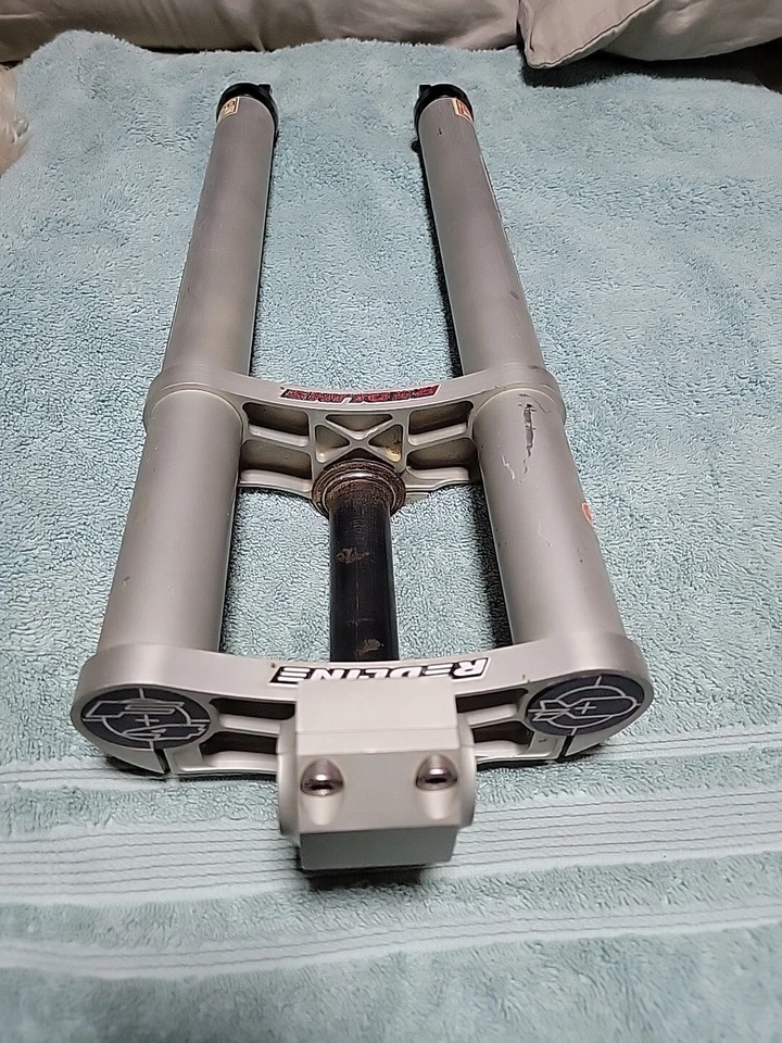 Bombshell bmx 20" forks F4 tripletree 1" steer tube - Image 3 of 4