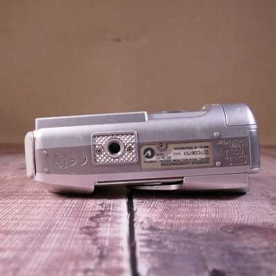 Olympus Camedia C-450 Zoom 4.0MP Compact Digital Camera Silver