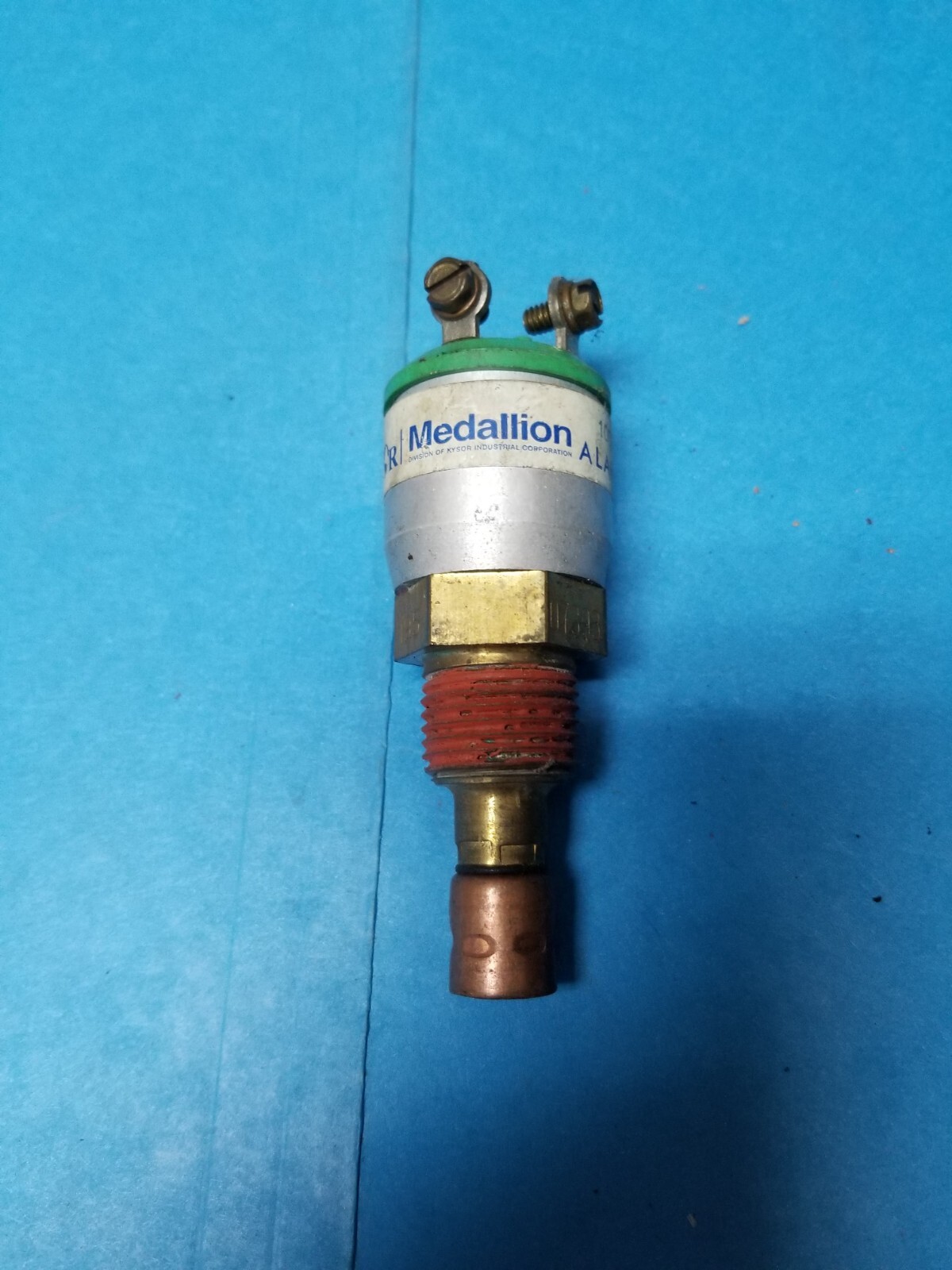 NOS 100207393 KYSOR MEDALLION ALARMSTAT SWITCH 185 DEGREE N.C. NO BOX