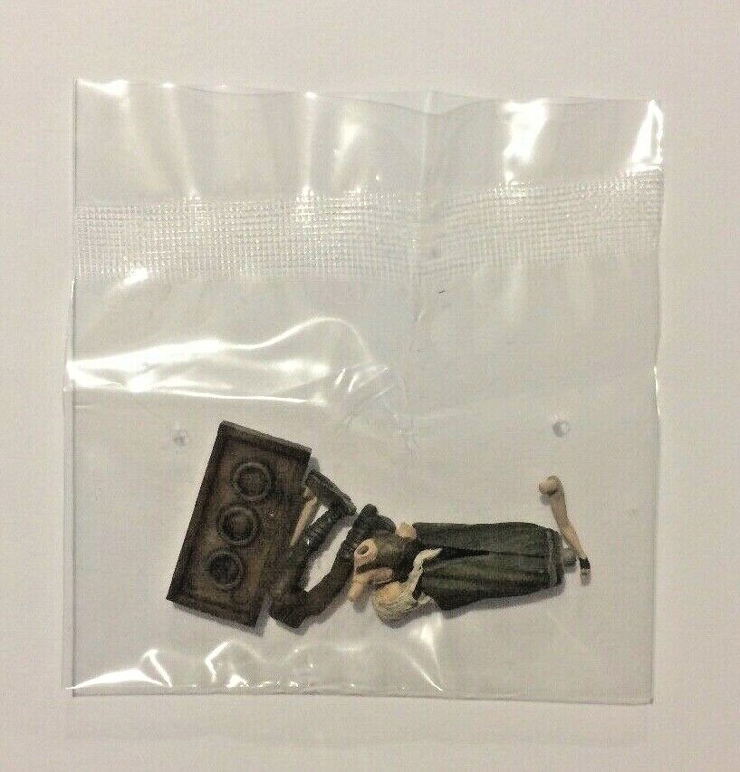Picture 4 of 5
