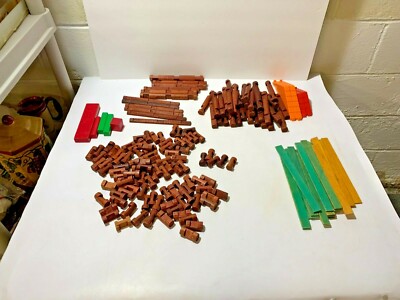 VTG Lincoln Logs Lot Of 165 PIECES ROOFS LOGS 7 1/2'' 4 1/2'' 1 1/2'' FLAT ROUND 