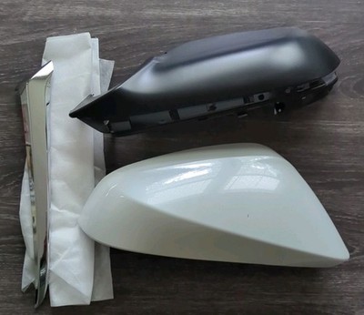 8791A-F6020-A0 New OEM Lexus RX And NX Right Mirror Rebuild Kit. White. 22-25.