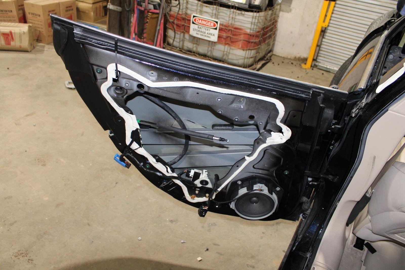 Maserati Ghibli 2014-2020 Rear Left Door shell Blue