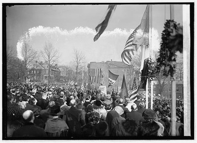 Photo:Unveiling of Dante Statue Crowd Flags 1921