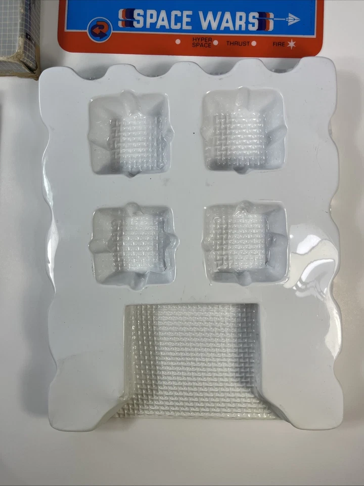 Space Wars Vectrex w Box  Overlay Manual Tray Cart Tested Works Pls Read Milton - Image 4 of 4